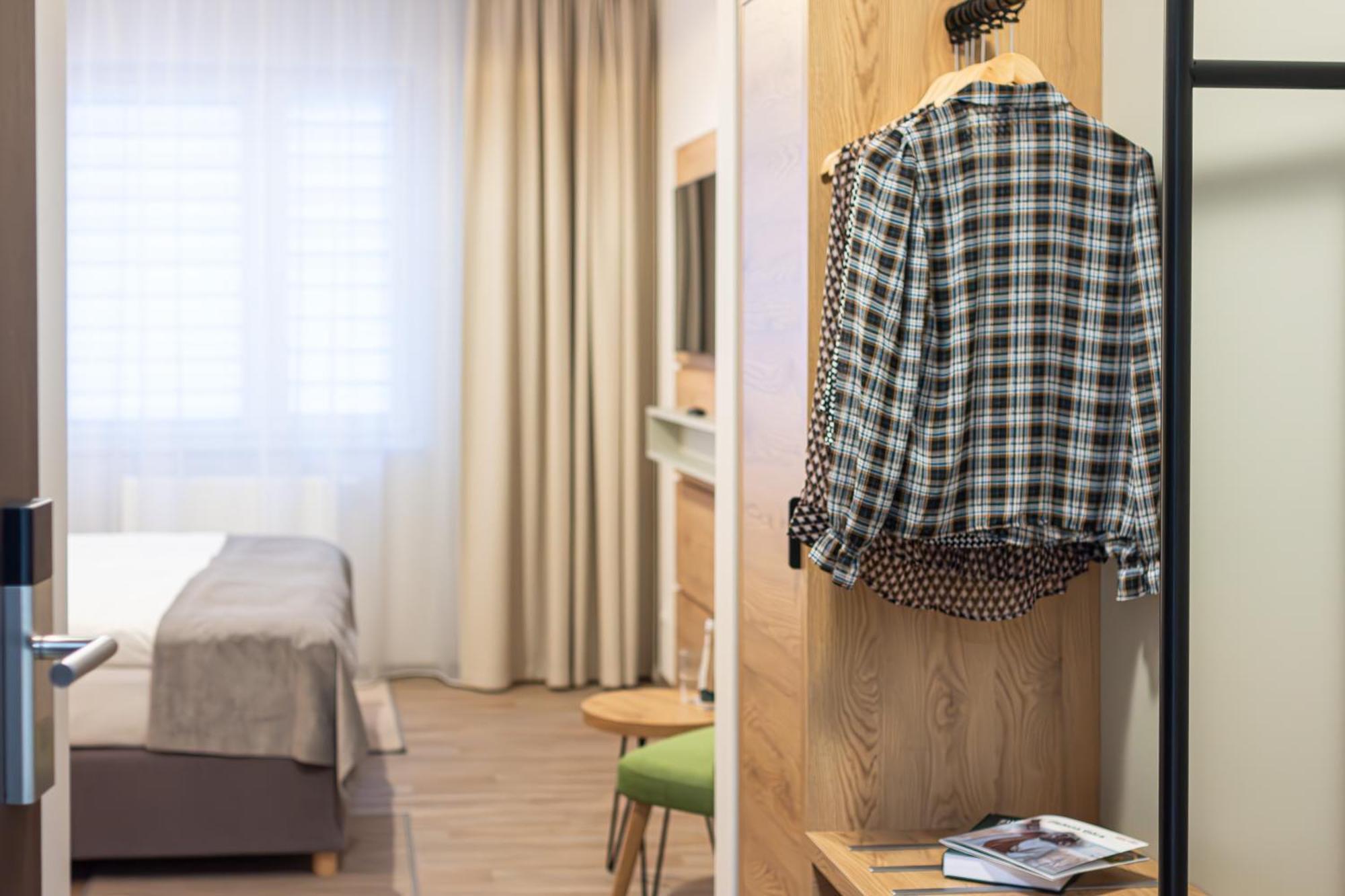 זיילונה גאורה Novy Hotel מראה חיצוני תמונה